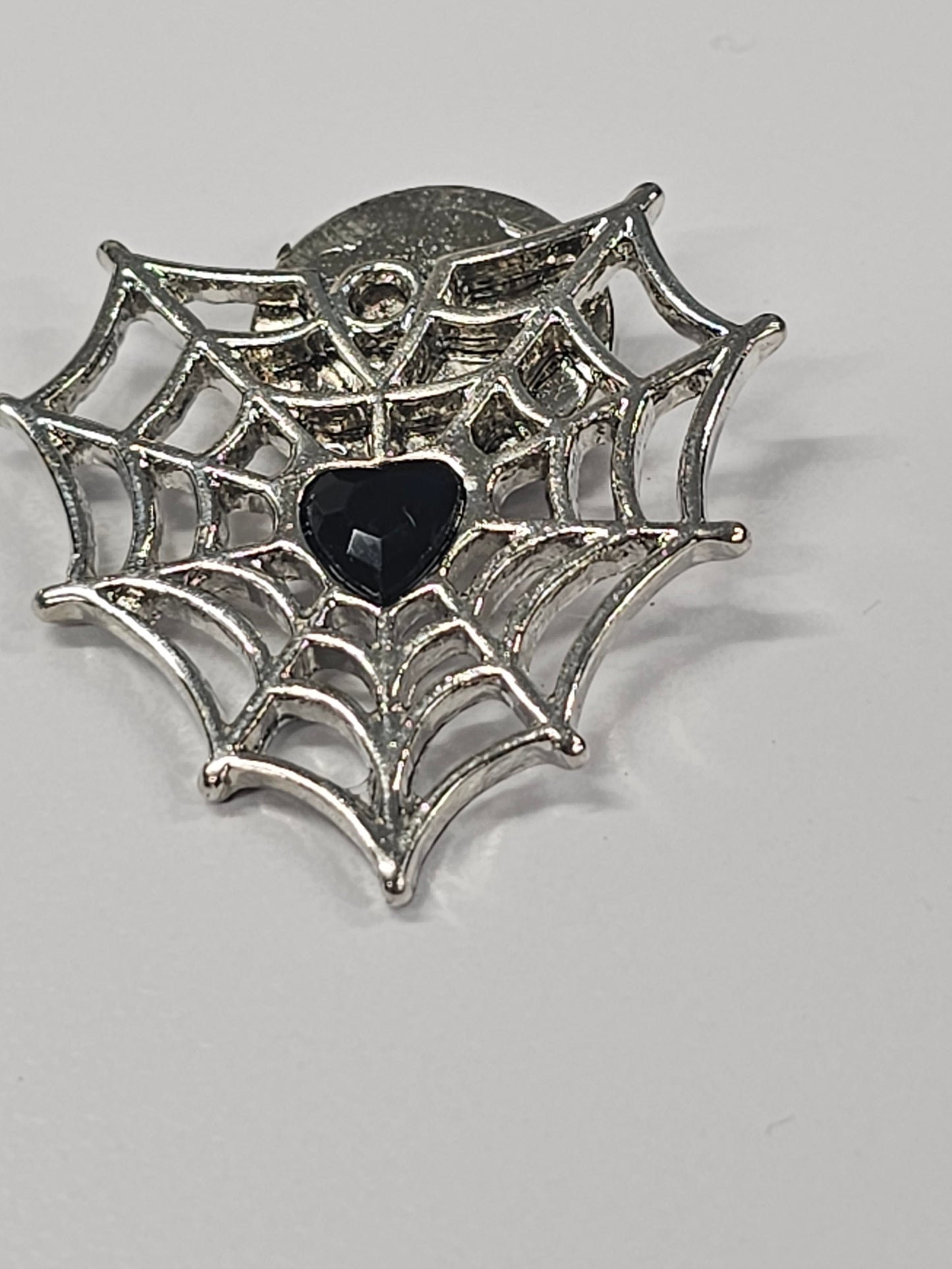 Spiderweb Heart Needleminder